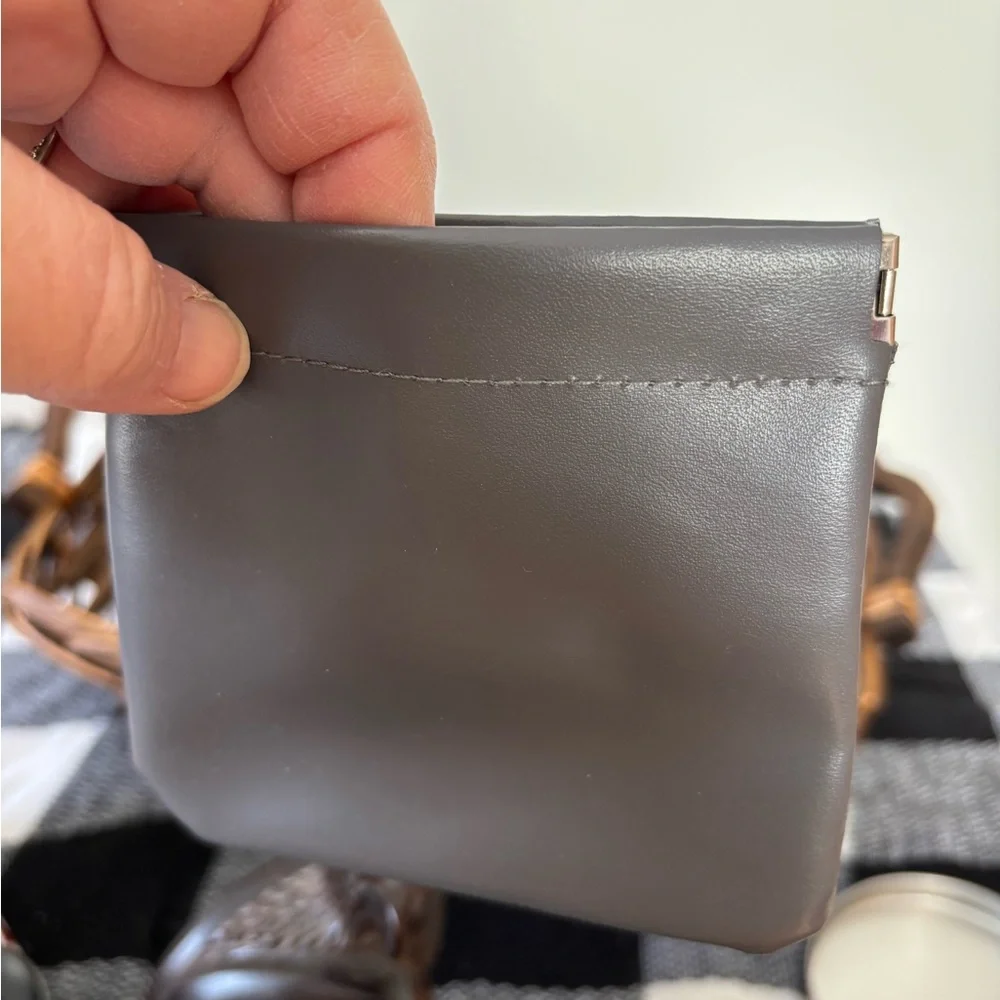 Red and Brown Candle Gift Set - Picture 7 of 11